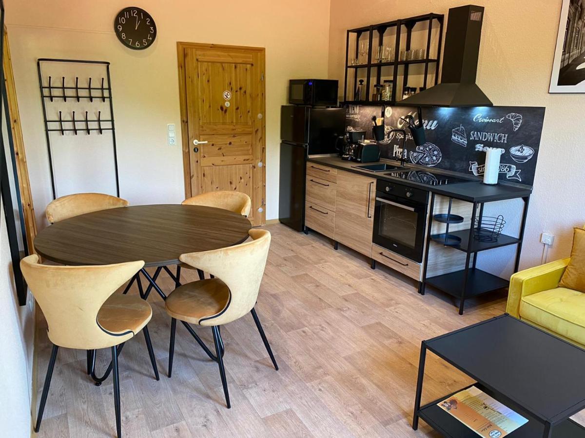 Ferienwohnungen Park Cafe Am Kurpark Бернкастел-Кюс Екстериор снимка